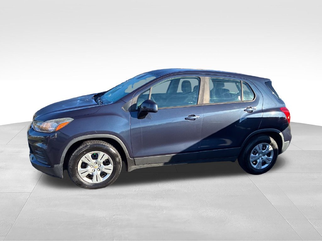 Used 2018 Blue Chevrolet LS image 2