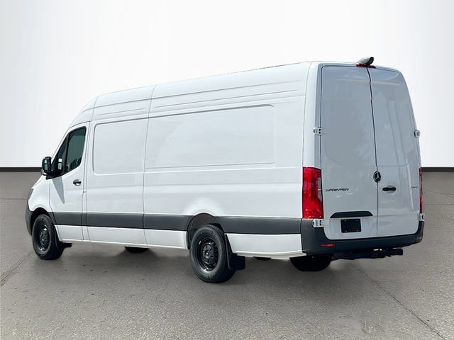New 2026 Arctic White Mercedes-Benz Cargo 170 WB image 5