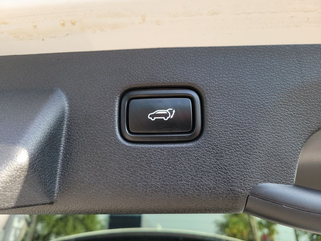 Certified Used 2024 Glacial White Pearl Kia SX image 15