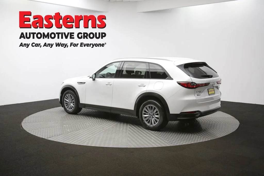 Used 2024 White Mazda Preferred image 66