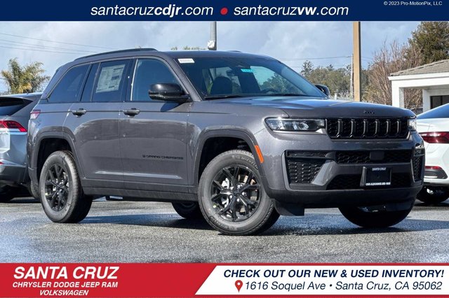 2026 Jeep Grand Cherokee Laredo