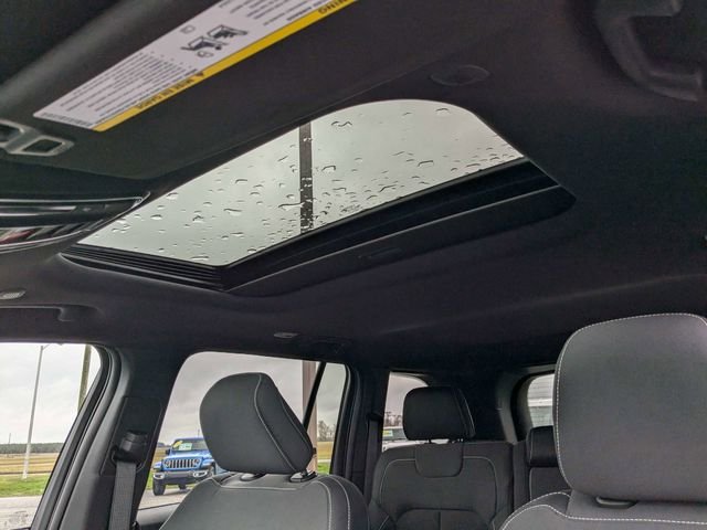 2025 Jeep Grand Cherokee Laredo - Photo 23