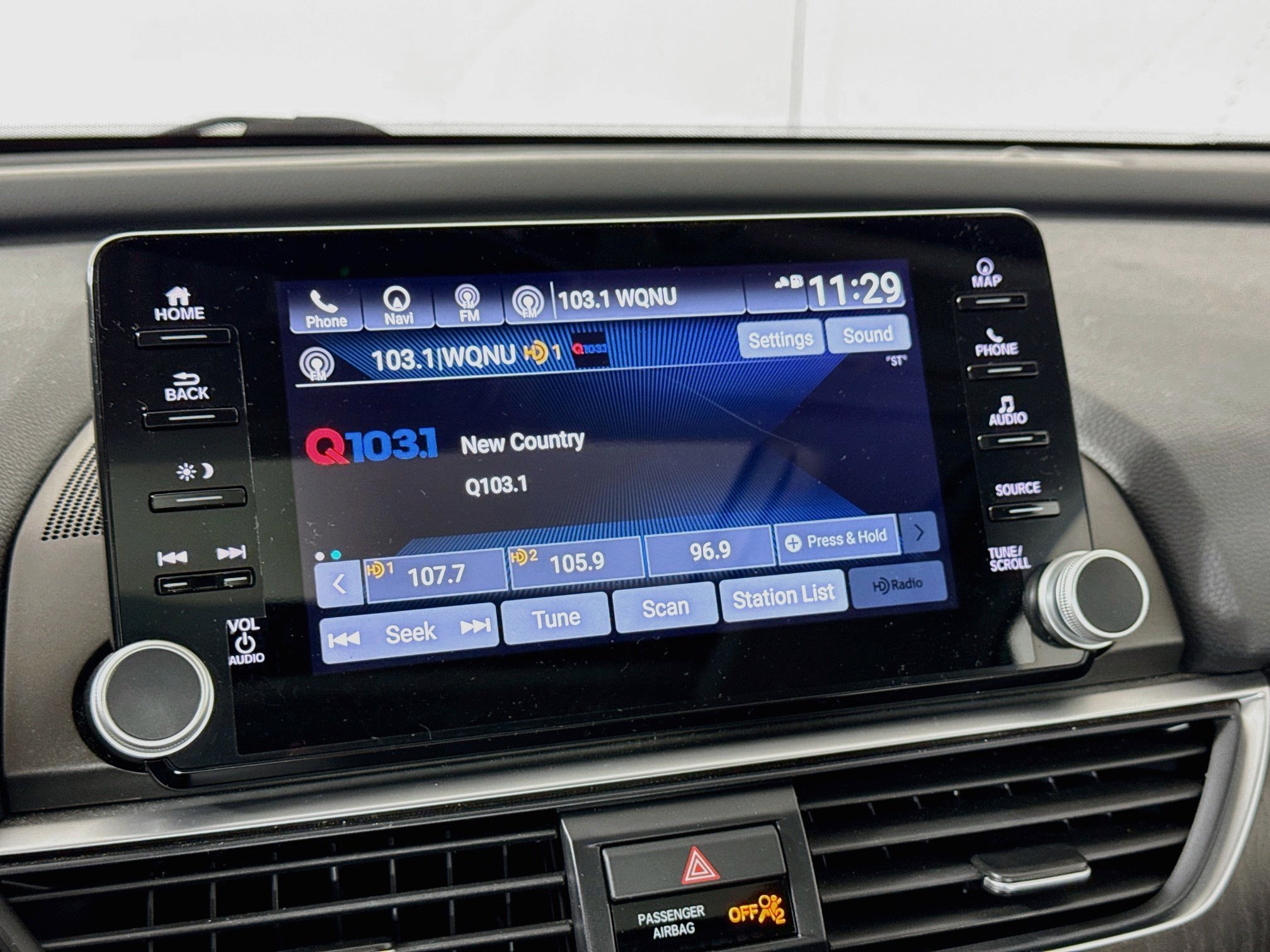 Used 2021 Platinum White Pearl Honda Touring image 15