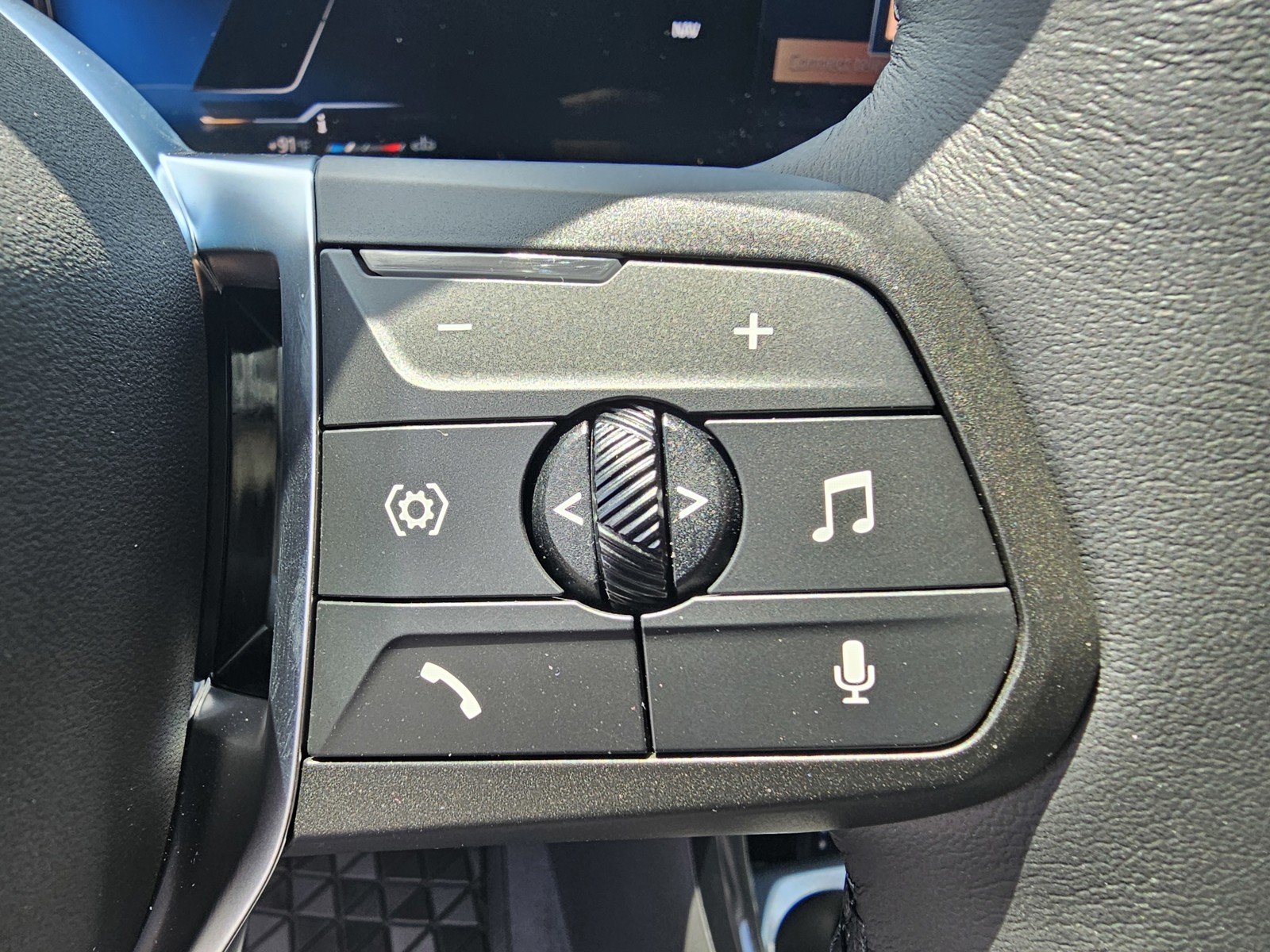 2026 BMW X1 28i - Photo 21