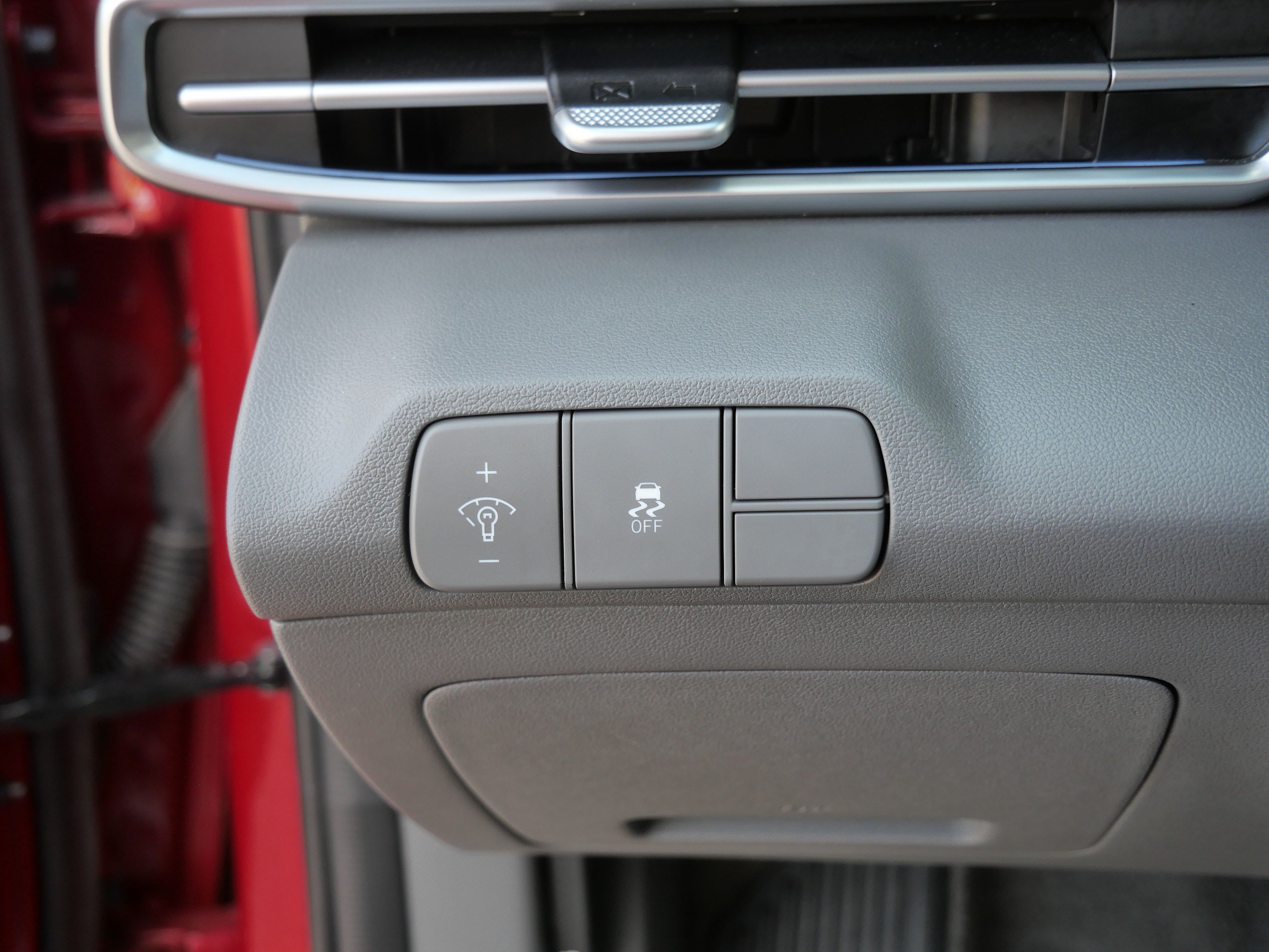 Used 2025 Ultimate Red Hyundai SEL Convenience image 26