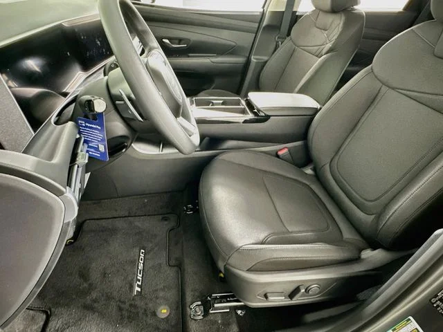 New 2026 Hyundai TUCSON HYBRID SEL