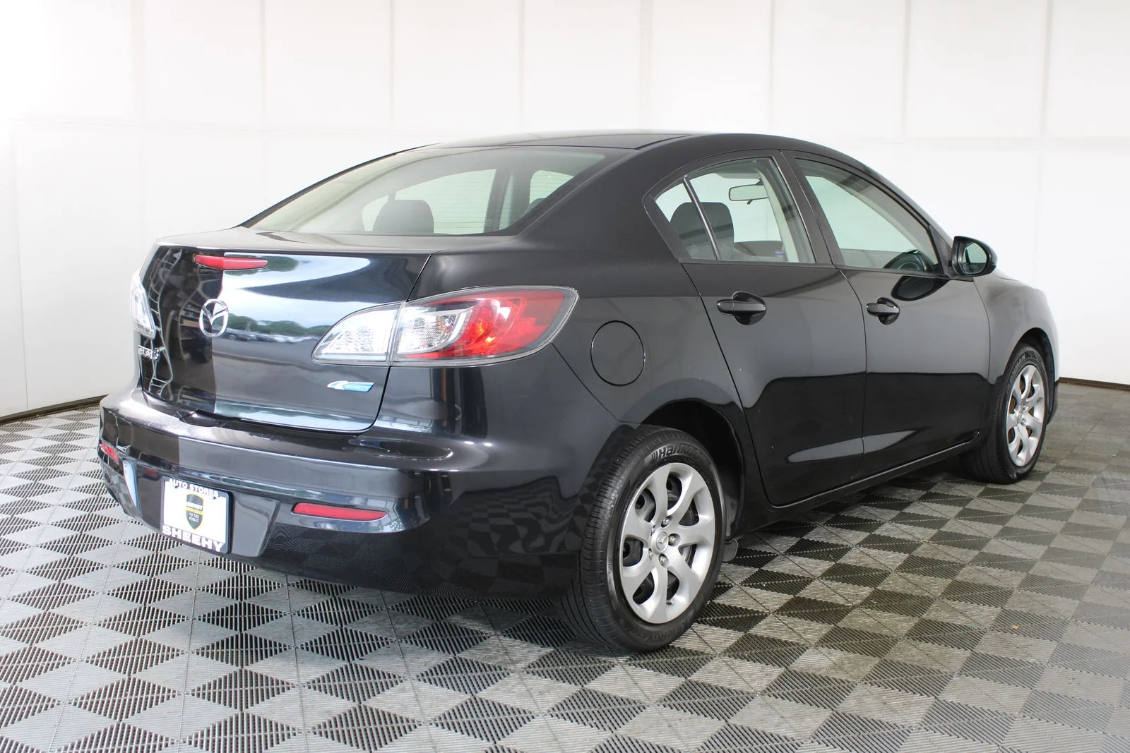 Used 2013 Black Mazda i Sport image 6