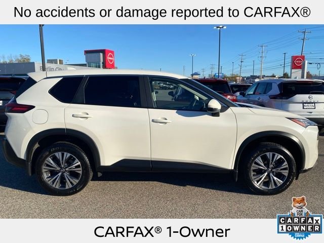 2023 Nissan Rogue SV photo 2