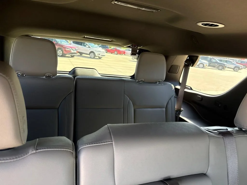 Used 2022 Summit White Chevrolet LT image 20