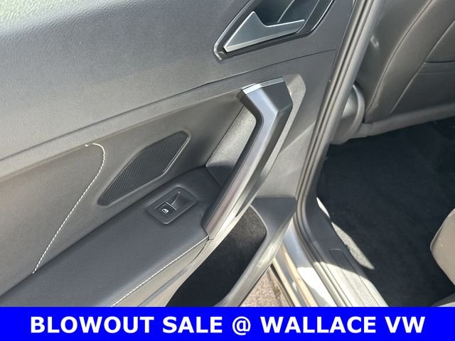 Used 2023 Silver Volkswagen 2.0T SE image 13