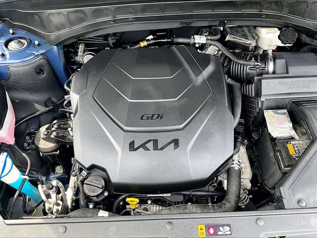Used 2024 Black Kia S image 36
