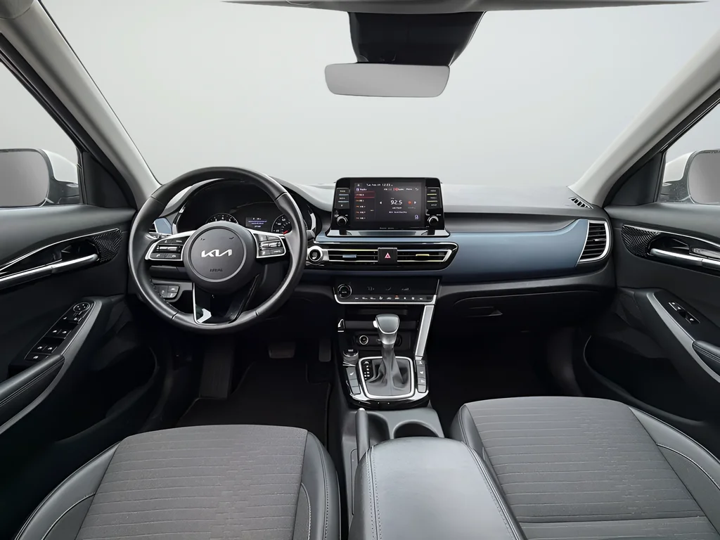 2023 Kia Seltos S - Photo 12