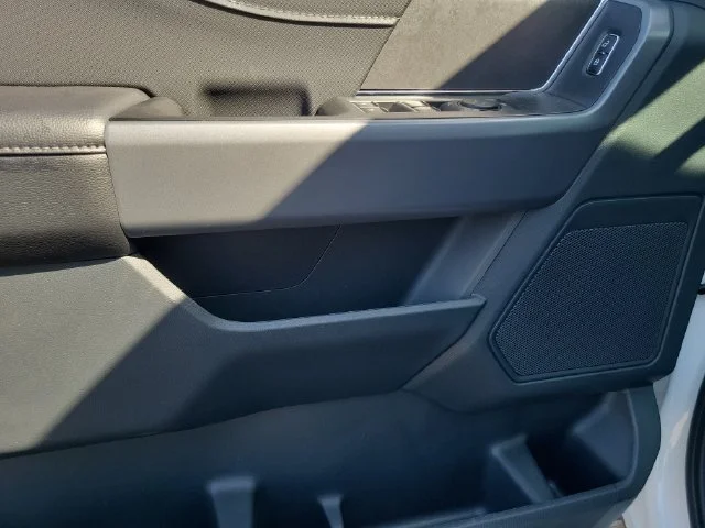 New 2026 Oxford White Ford XLT image 20