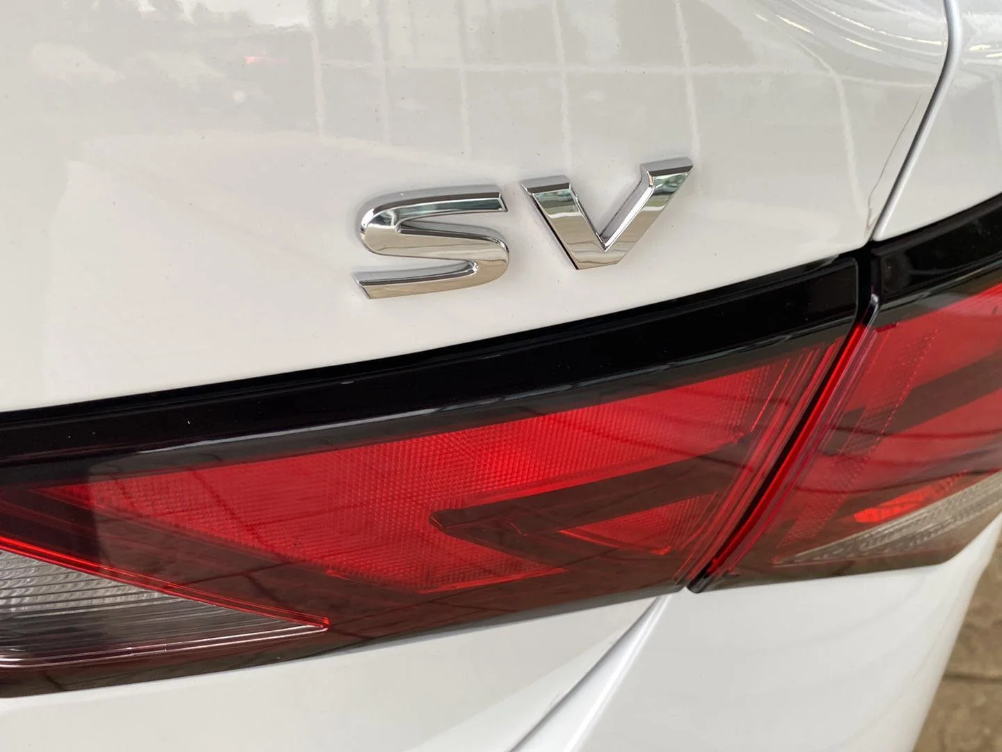 Used 2022 Fresh Powder Nissan SV image 9