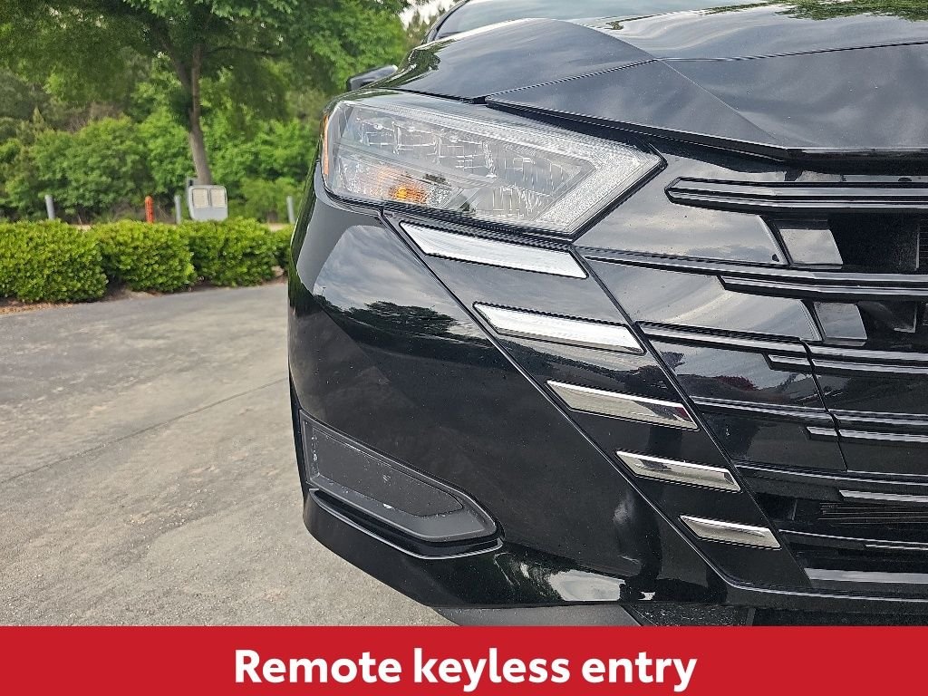 2025 Nissan Versa Sedan SV - Photo 6