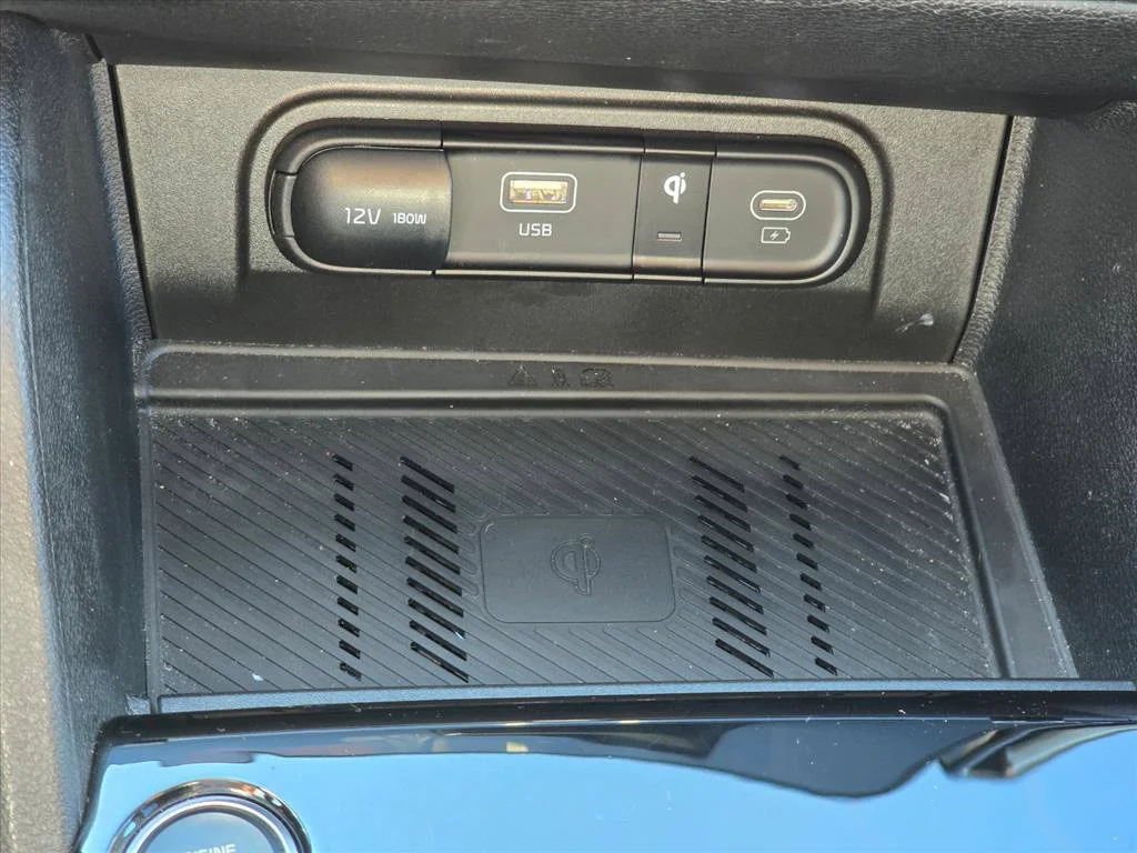 Used 2025 White Kia EX image 18