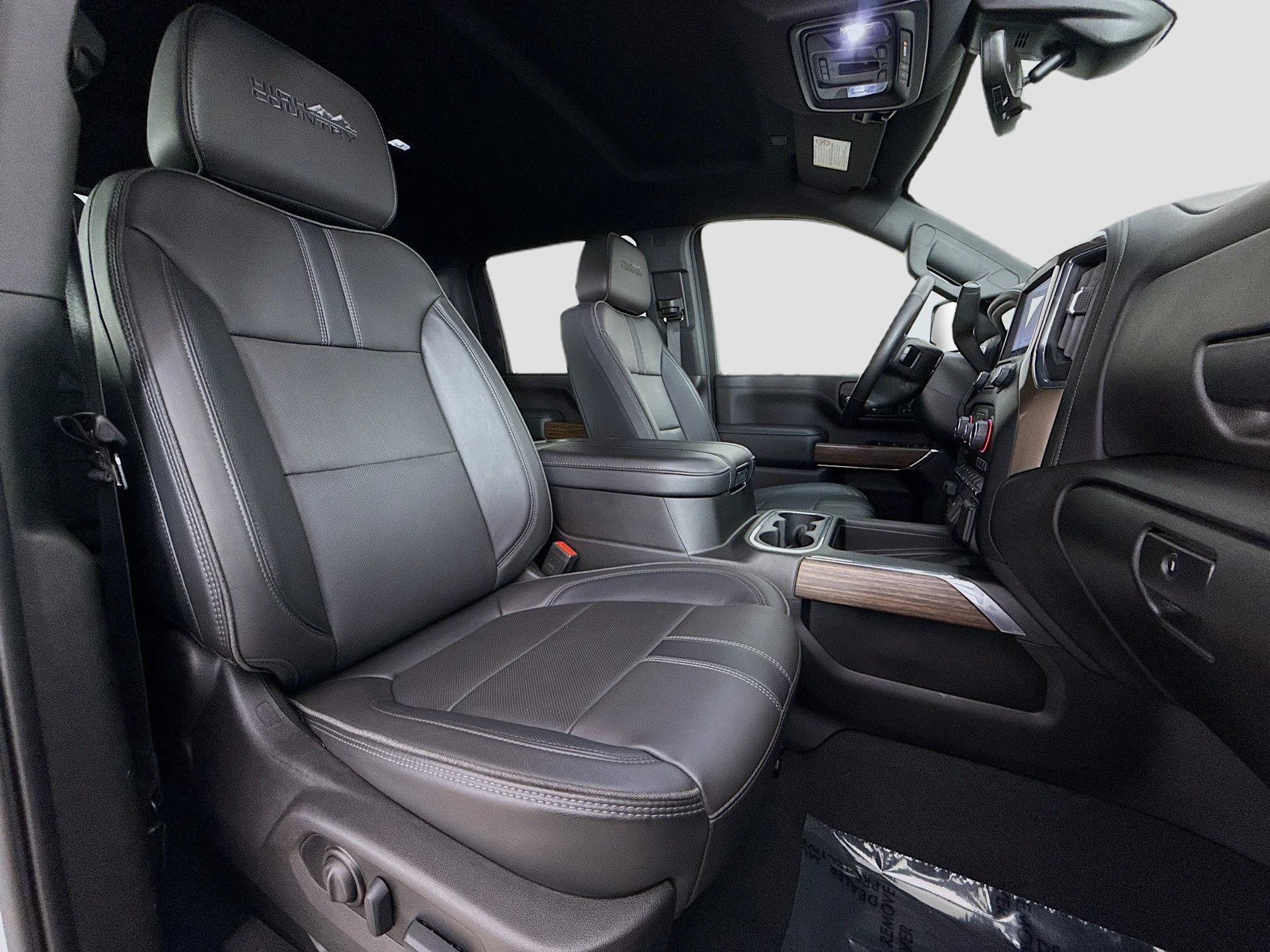 Used 2023 Iridescent Pearl Tricoat Chevrolet High Country image 31