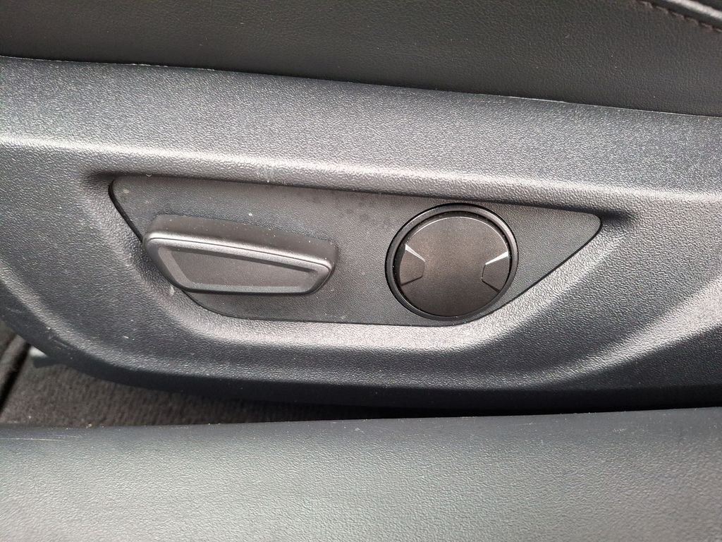 Used 2025 Silver Ford EcoBoost Premium image 14