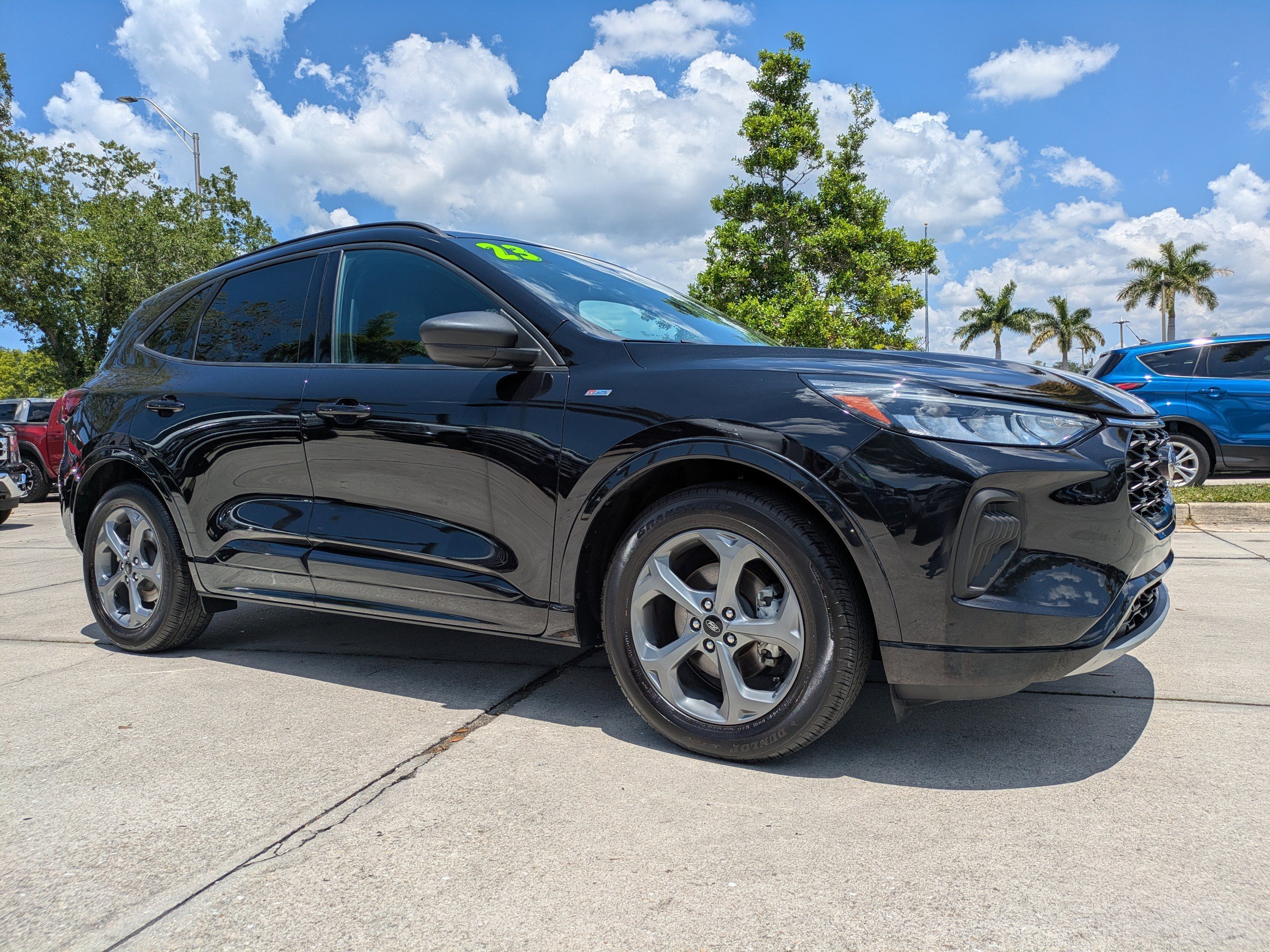 Used 2023 Agate Black Metallic Ford ST-Line image 2