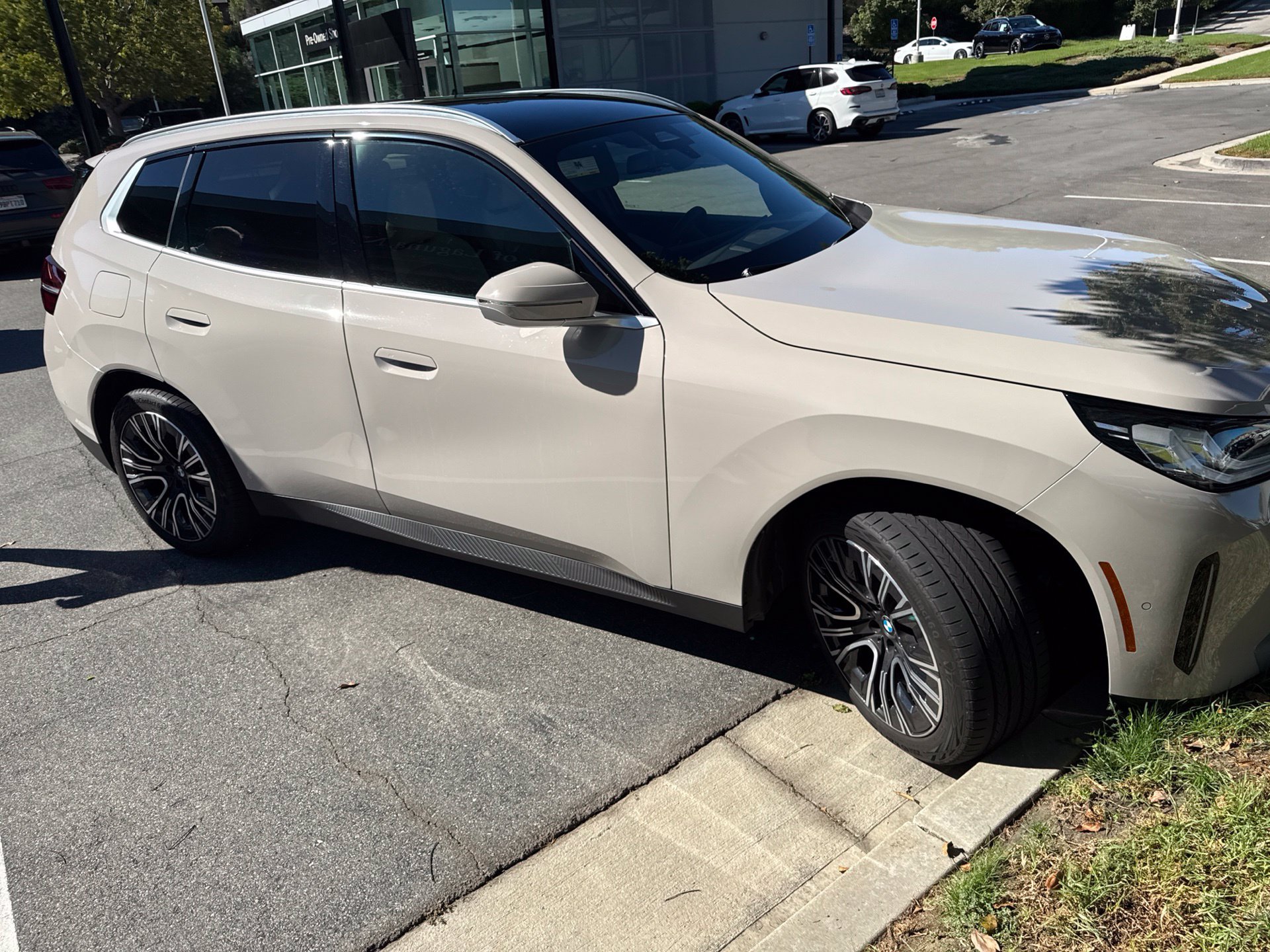 Used 2025 Beige BMW 30 xDrive image 9