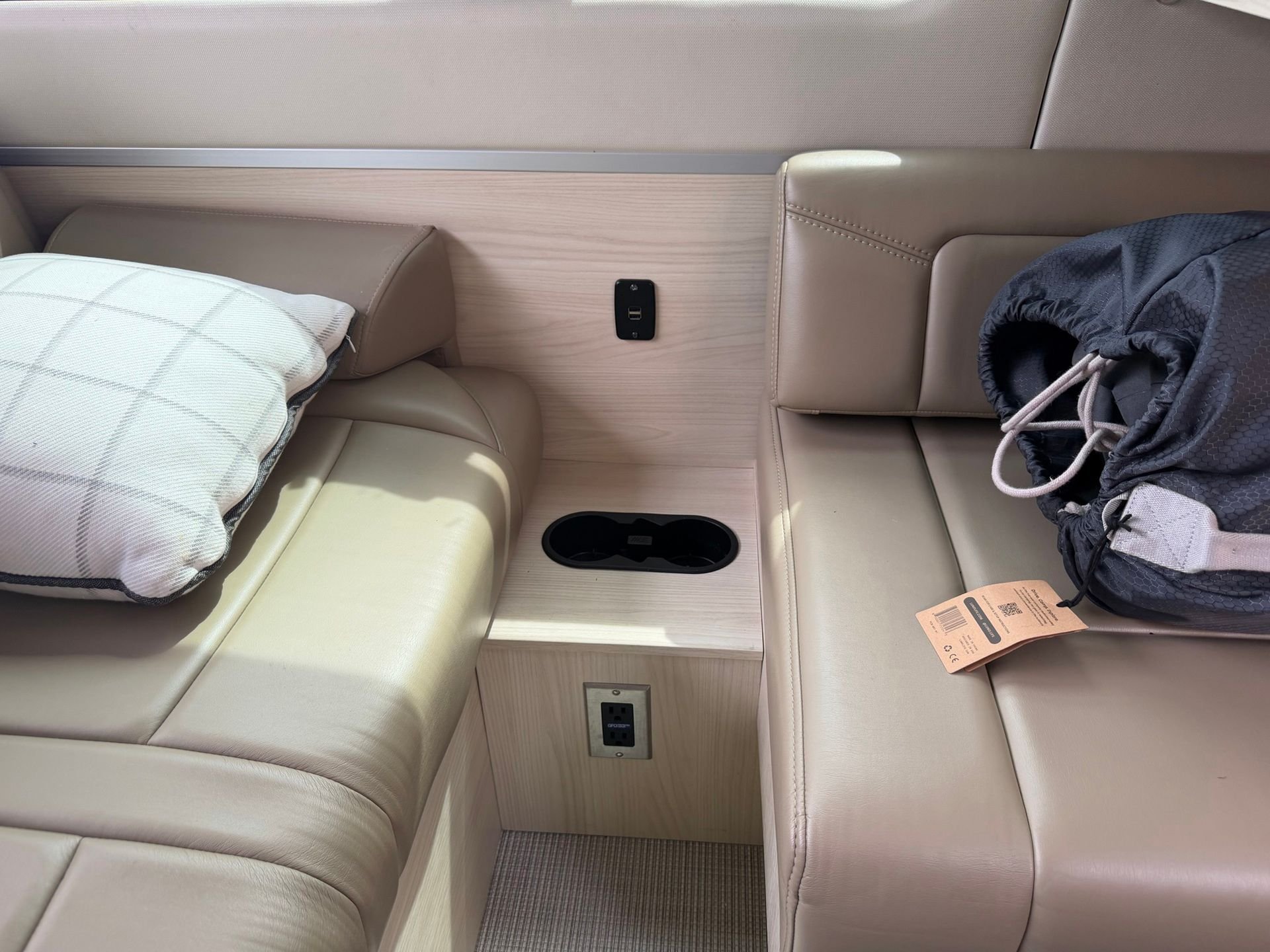 Used 2022  Mercedes-Benz AIRSTREAM INTERSTATE 19 image 36