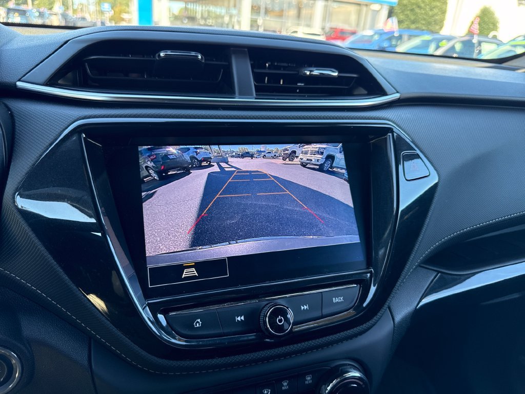 Used 2023 Pearl Chevrolet ACTIV image 16