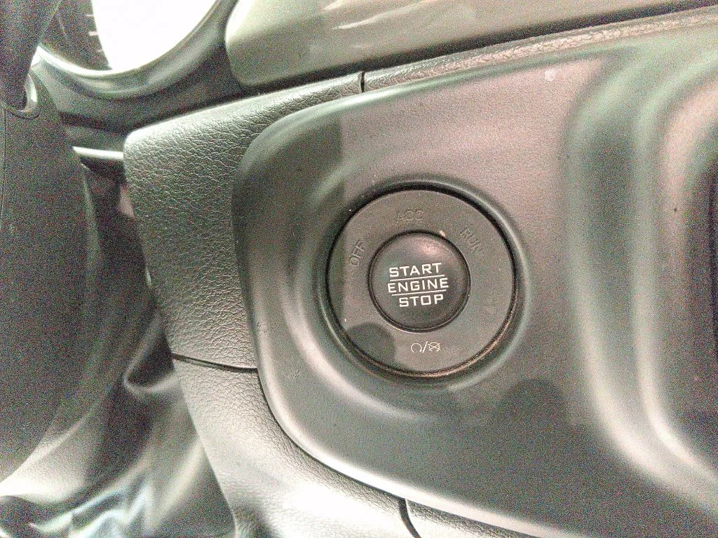 Used 2022 Green Jeep Unlimited Sahara image 18