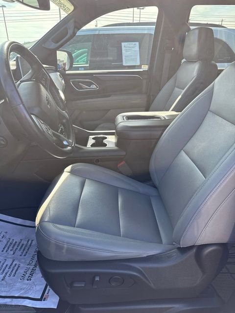 Used 2022 Black Chevrolet Z71 image 9
