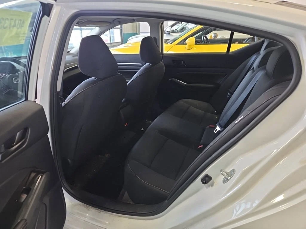 Used 2023 White Nissan 2.5 SV image 12