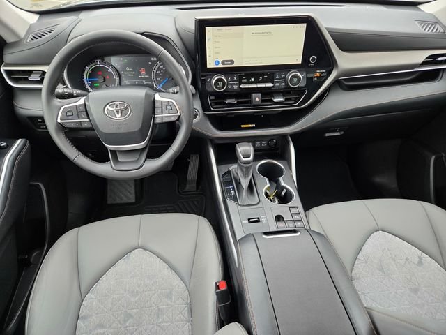Used 2023 Black Toyota Bronze Edition image 9