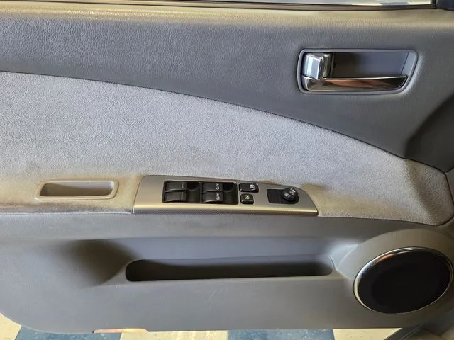 Used 2006 Silver Nissan 2.5 S image 25