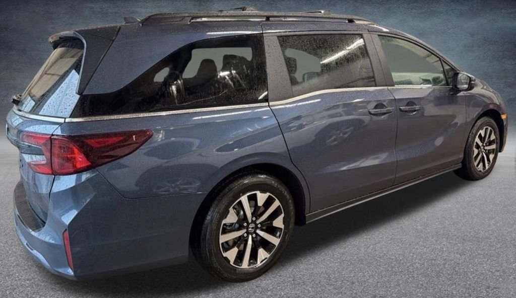 New 2026 Smoke Blue Pearl Honda EX-L image 4