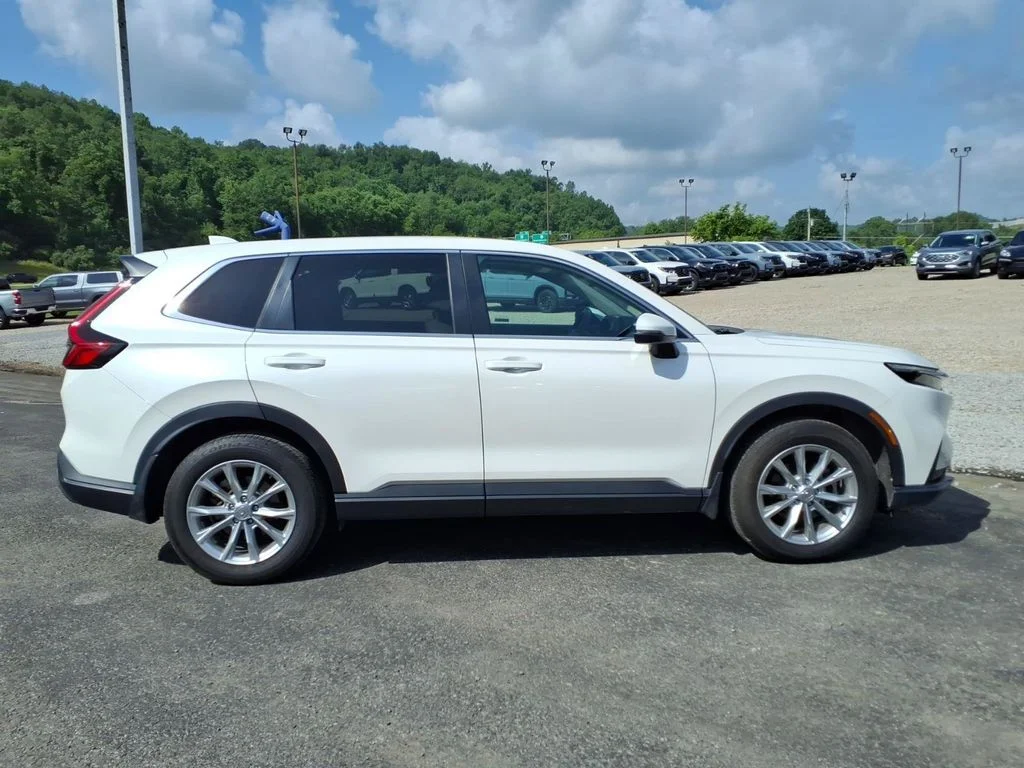 Used 2024 White Honda EX-L image 8