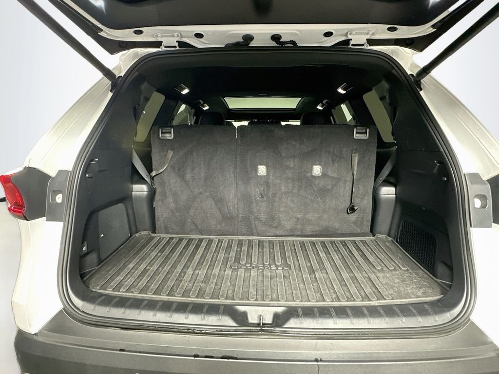 Used 2024 Pearl Toyota MAX Platinum image 29