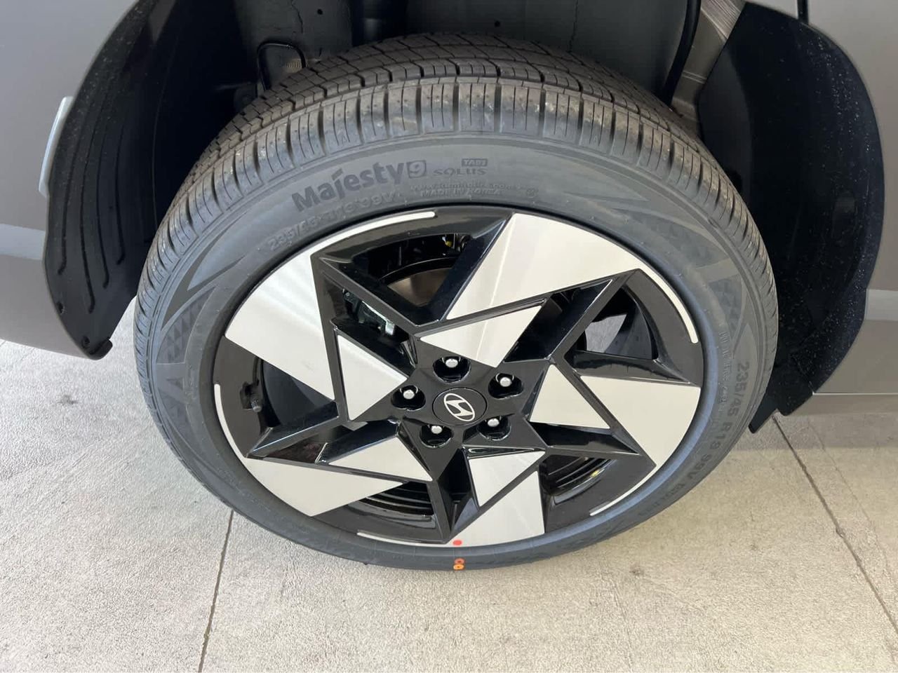 New 2026 Ecotronic Gray Pearl Hyundai Limited AWD image 41