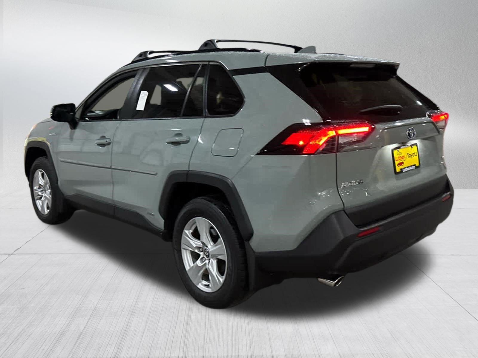 Used 2021 Lunar Rock Toyota Hybrid XLE image 4