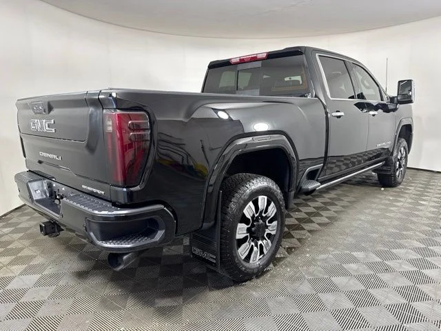 Used 2025 Onyx Black GMC Denali Ultimate image 3