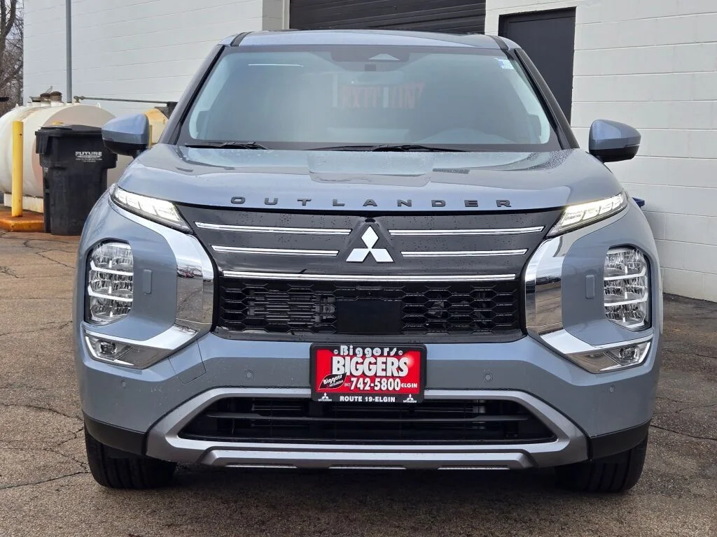 New 2026 Gray Mitsubishi SE image 2