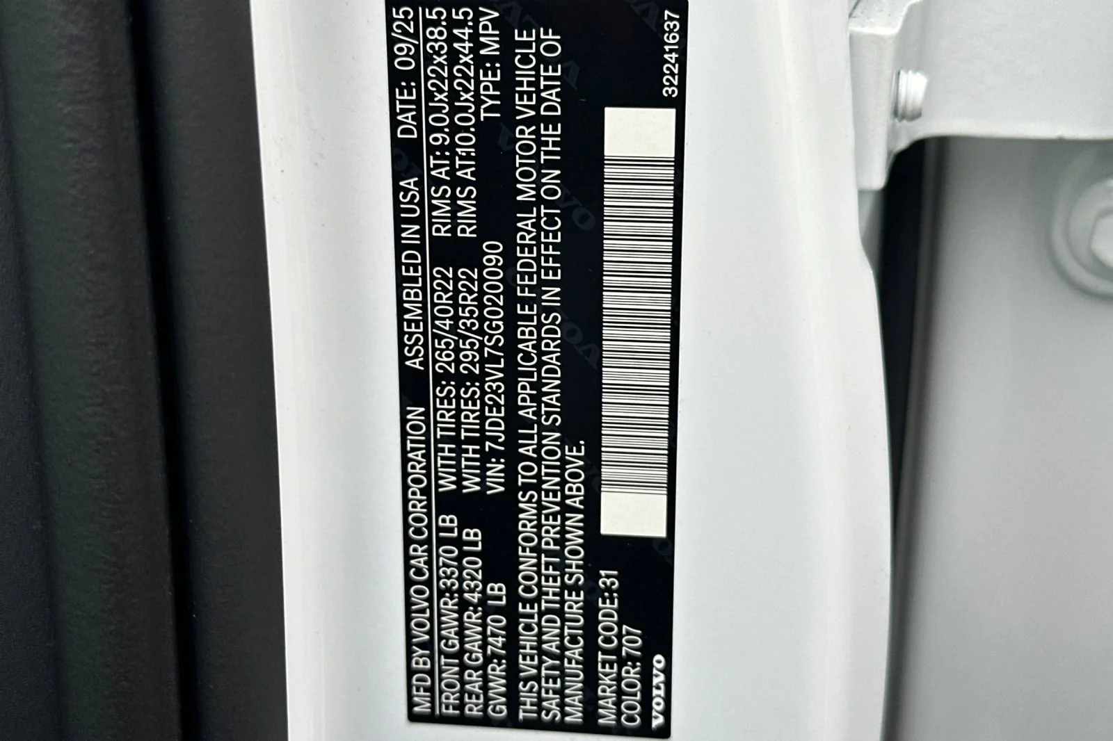 2025 Volvo EX90 Ultra - Photo 24
