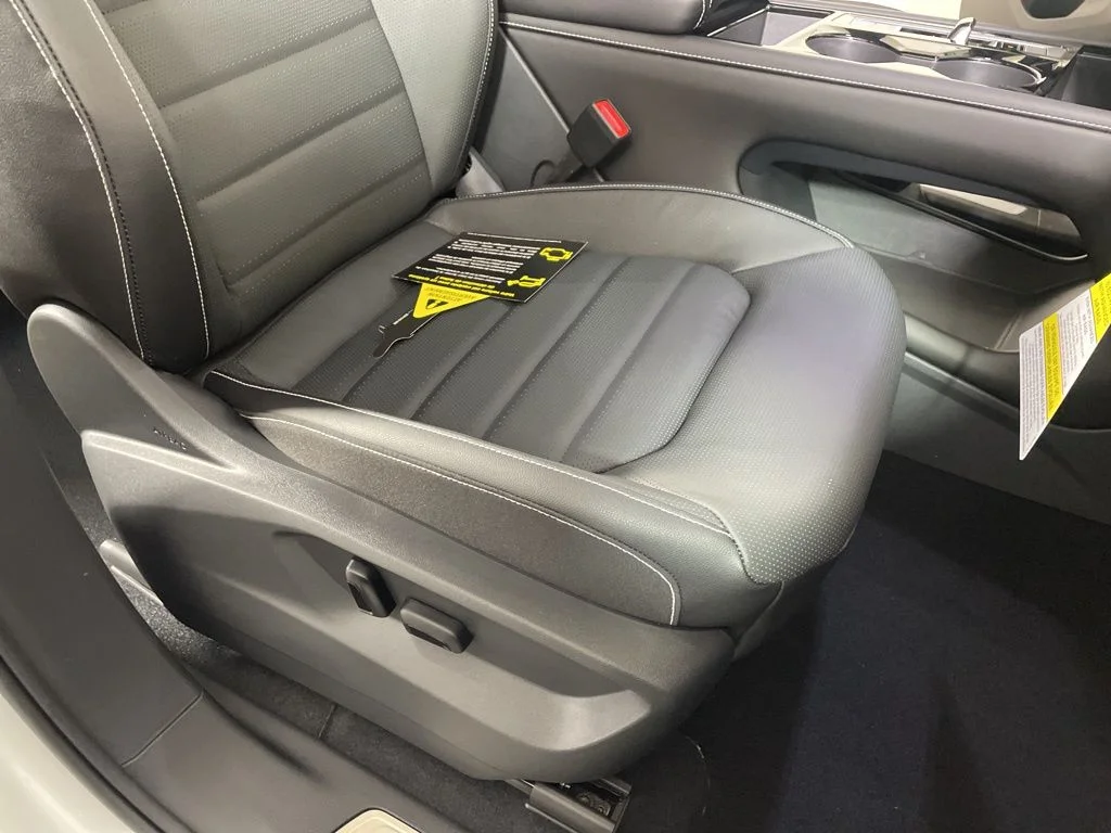 New 2026 White/off-white Volkswagen 2.0T SEL image 25