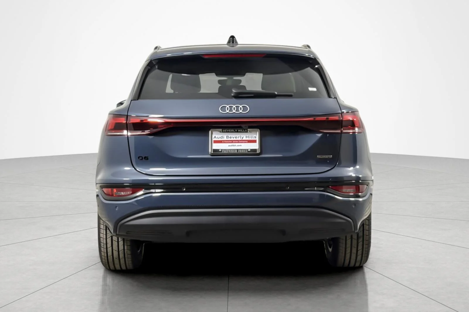 Used 2025 Plasma Blue Metallic Audi Premium quattro image 4