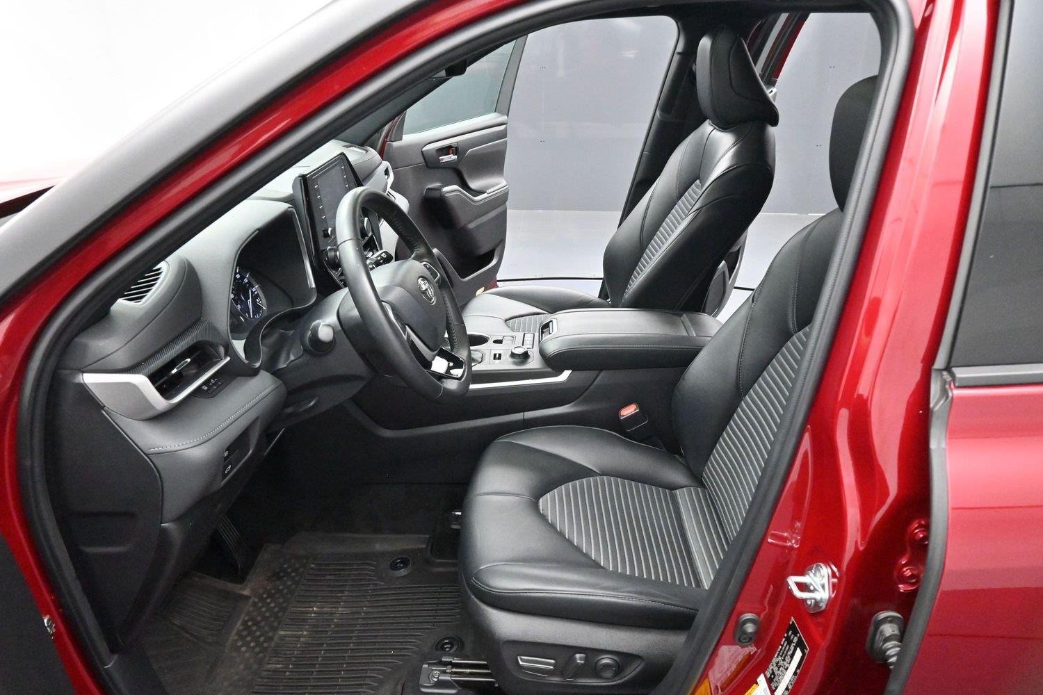 Used 2022 Ruby Flare Pearl Toyota XSE image 11