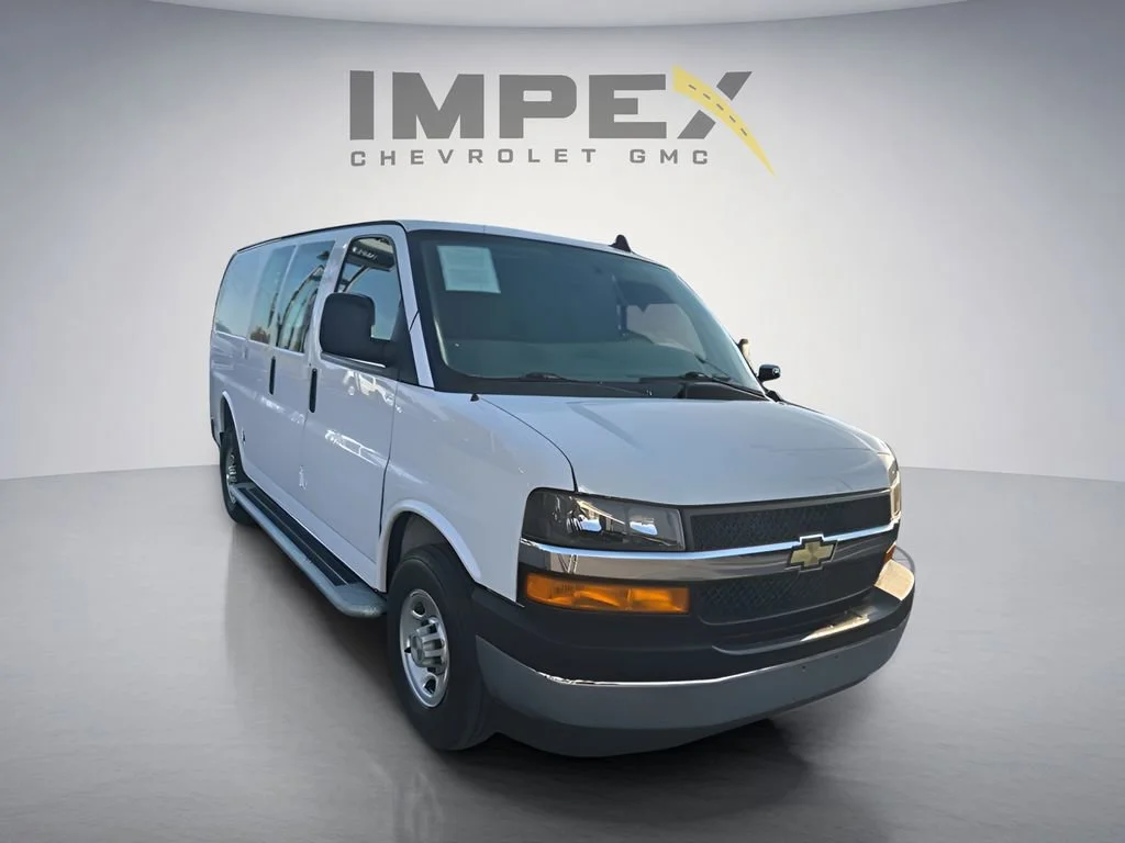 Used 2023 Summit White Chevrolet WT image 7