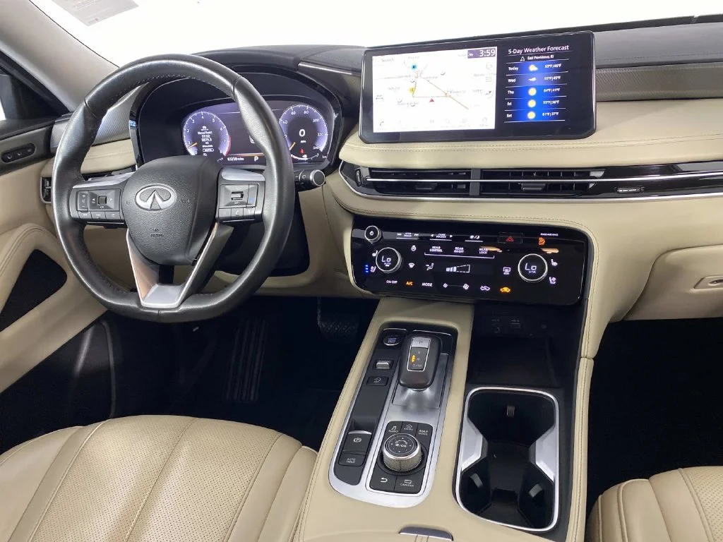 Used 2023 Titanium INFINITI LUXE image 15