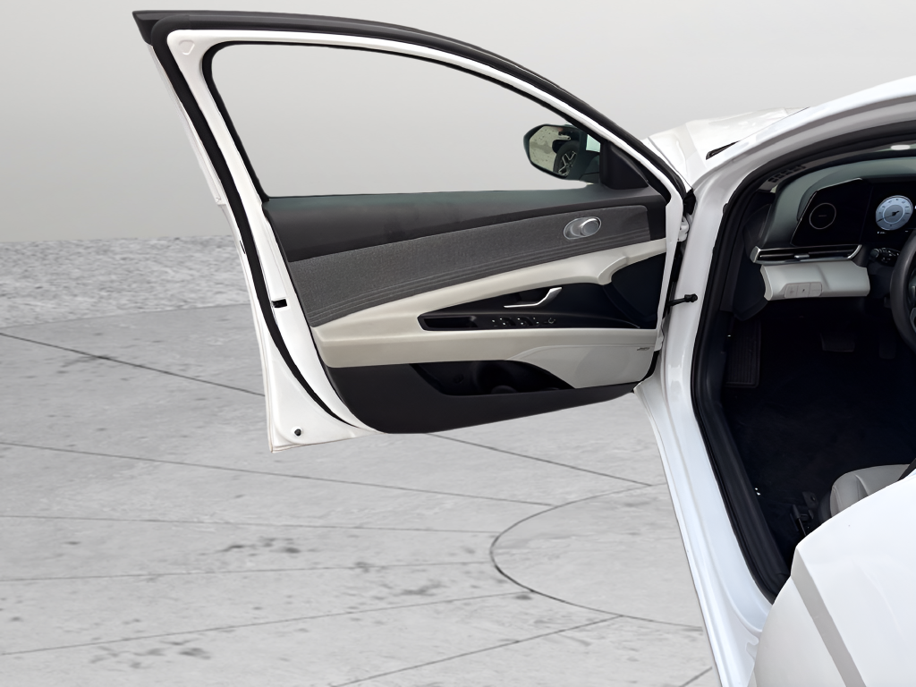 Used 2025 White Hyundai Limited image 24