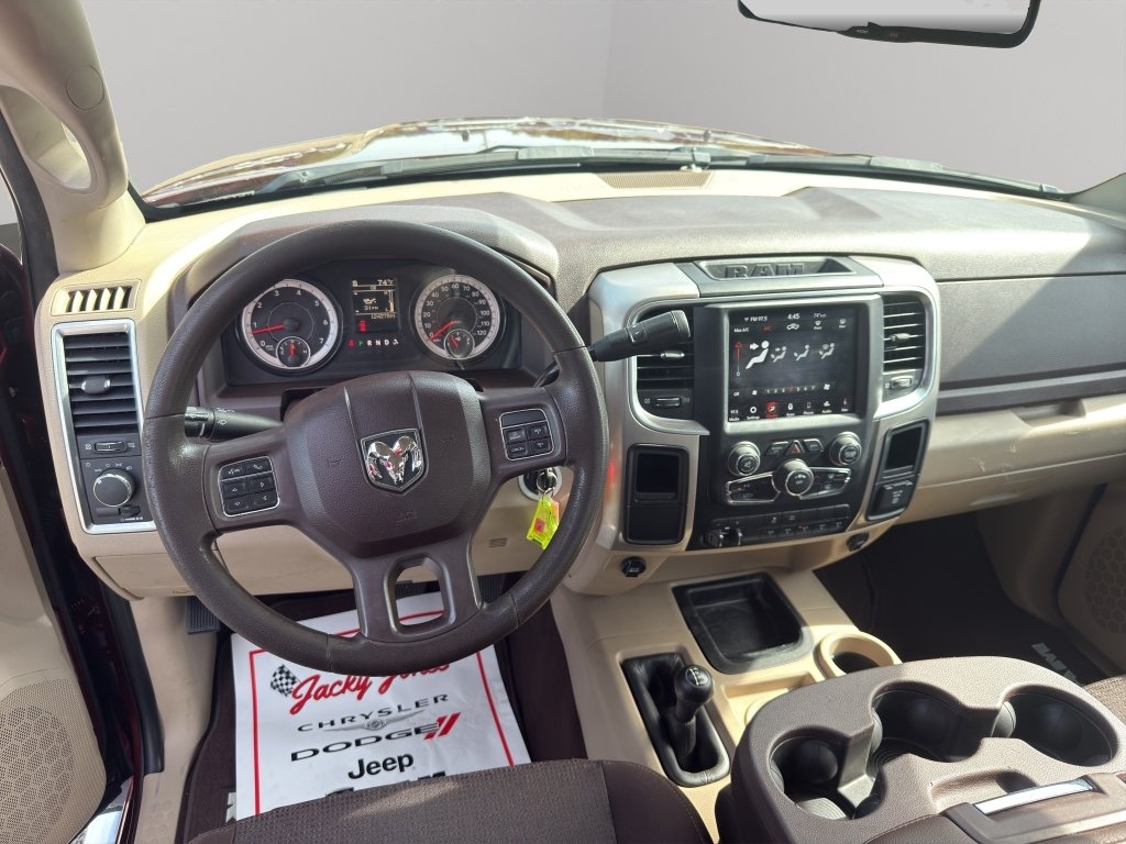 Used 2018 Delmonico Red Pearlcoat Ram SLT image 17