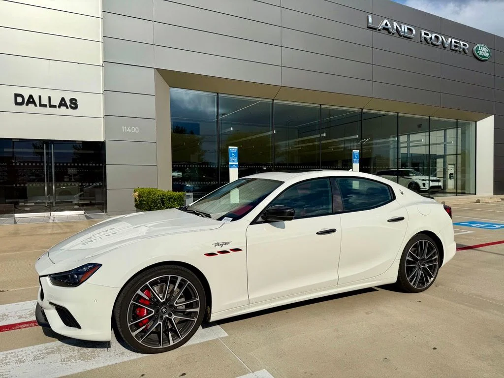 Used 2023 White Maserati Trofeo image 1
