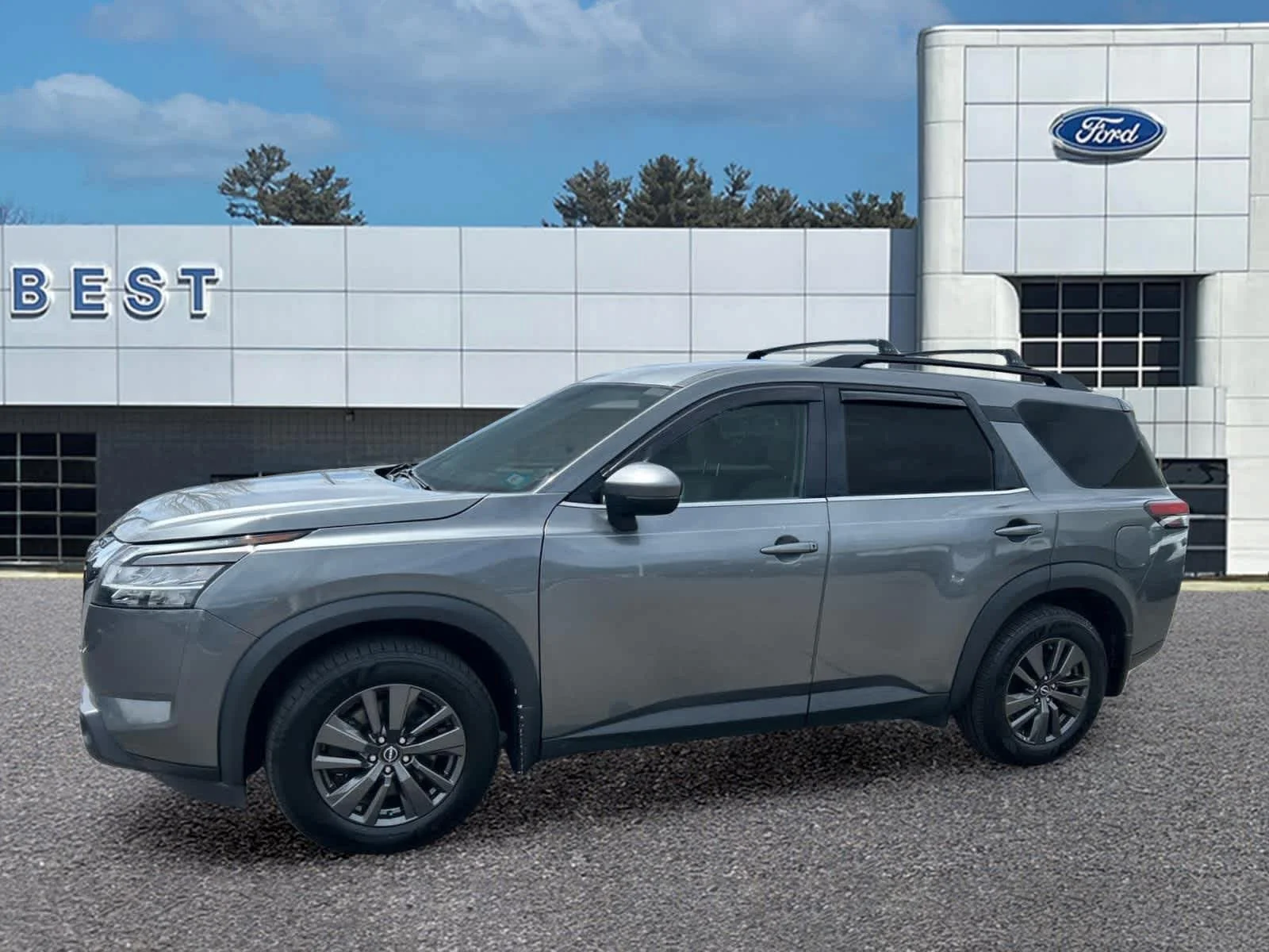 2022 Nissan Pathfinder SV 4WD's photo