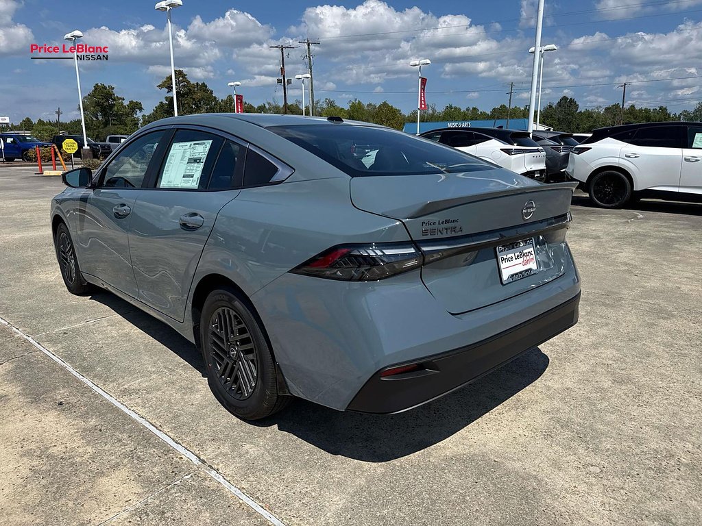 New 2027 Atlantic Gray Metallic Nissan SV image 5
