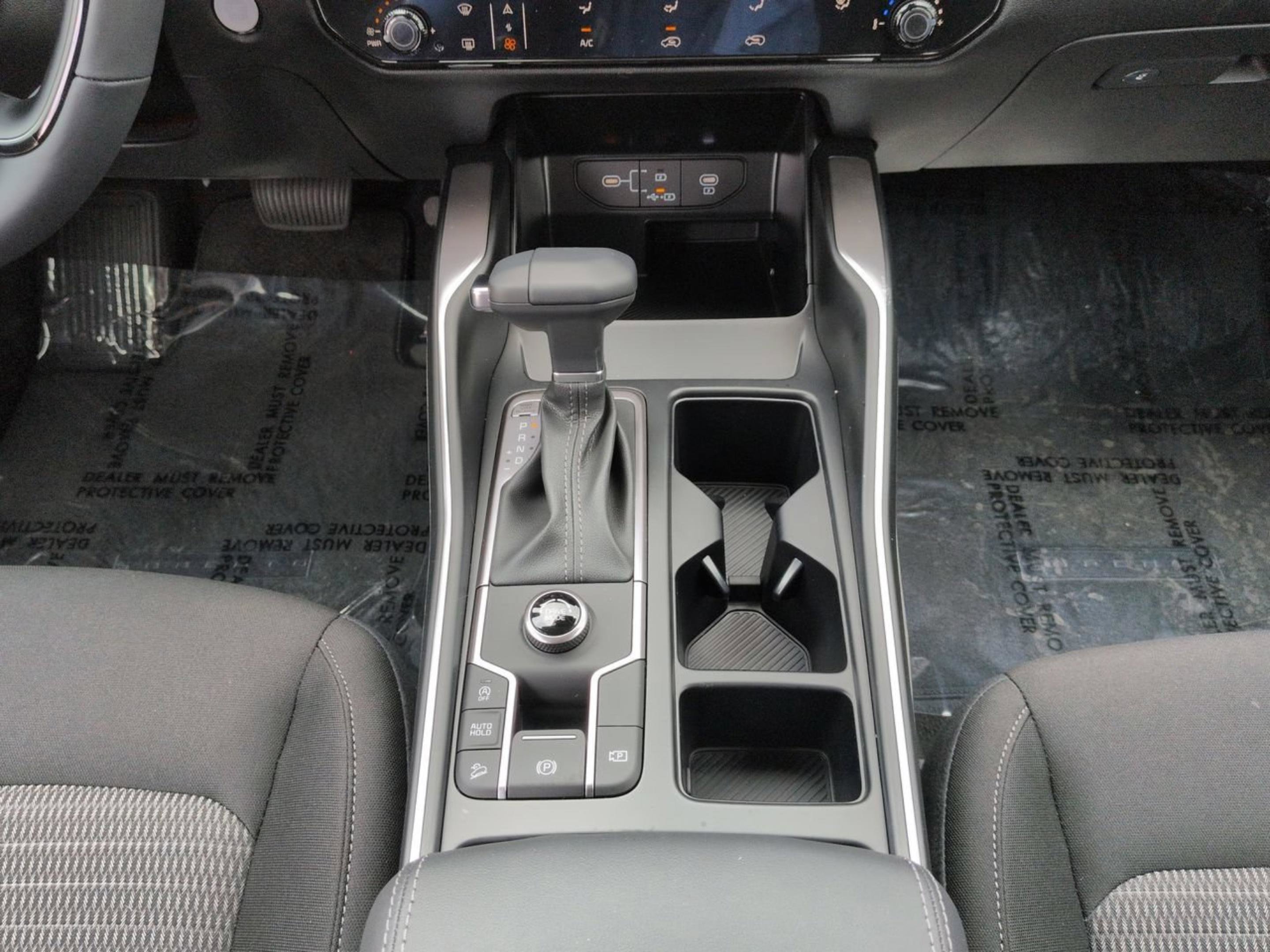 New 2026 Ivory Silver Kia LX image 22